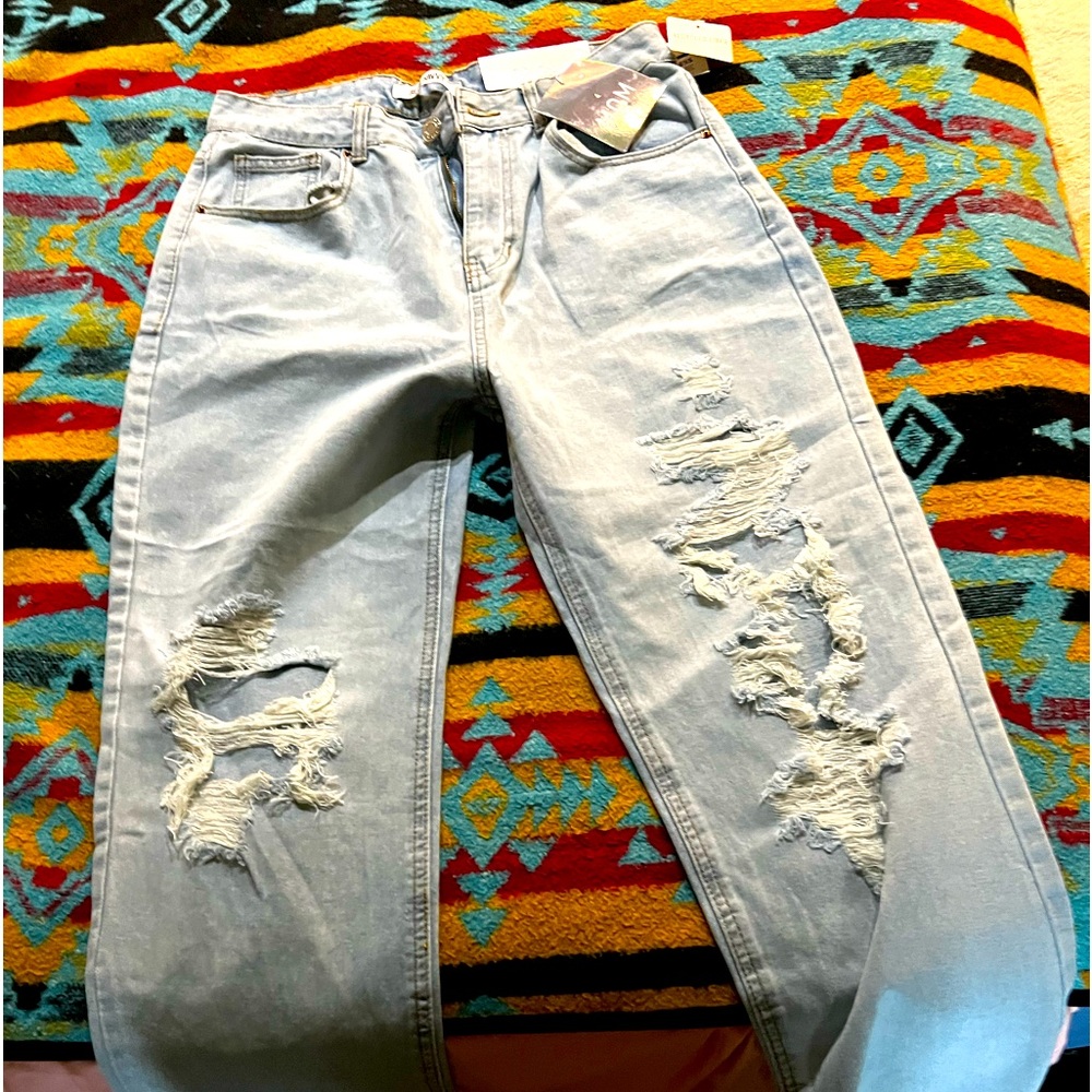 Distressed mom jeans  NEW